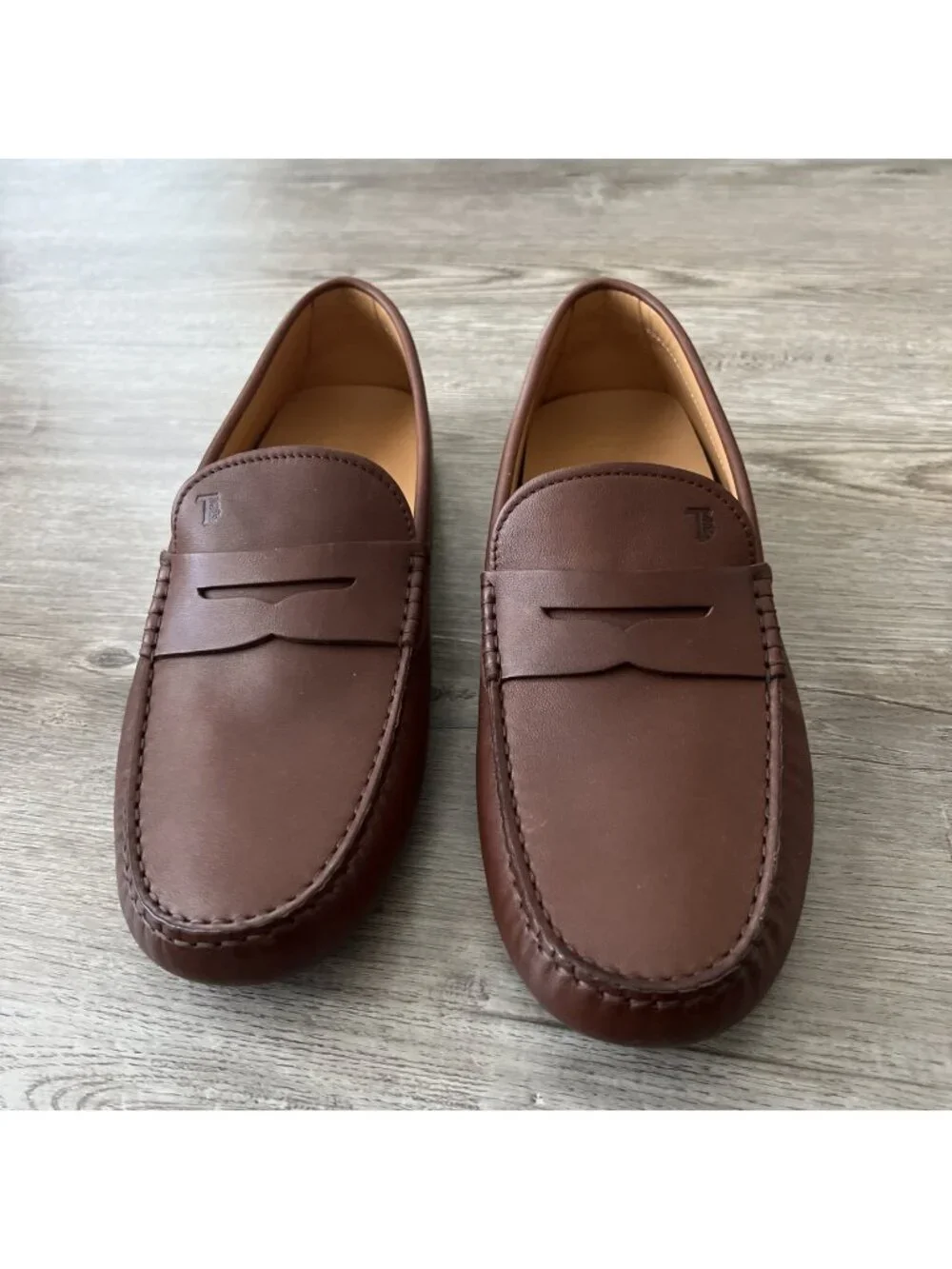 Tod's City Gommino Leather Penny Loafers Mens US 9 Cuoio Brown Slip On Italy New